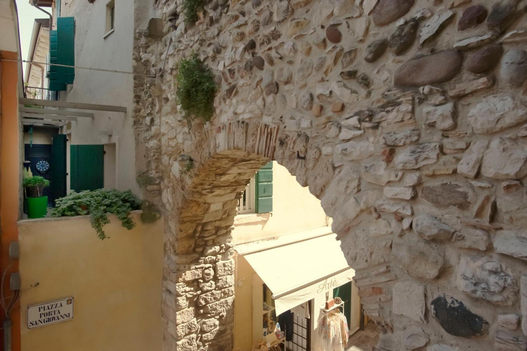 Appartamenti La Grotta Bardolino Exteriér fotografie